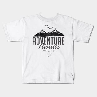 ADVENTURE AWAITS Kids T-Shirt